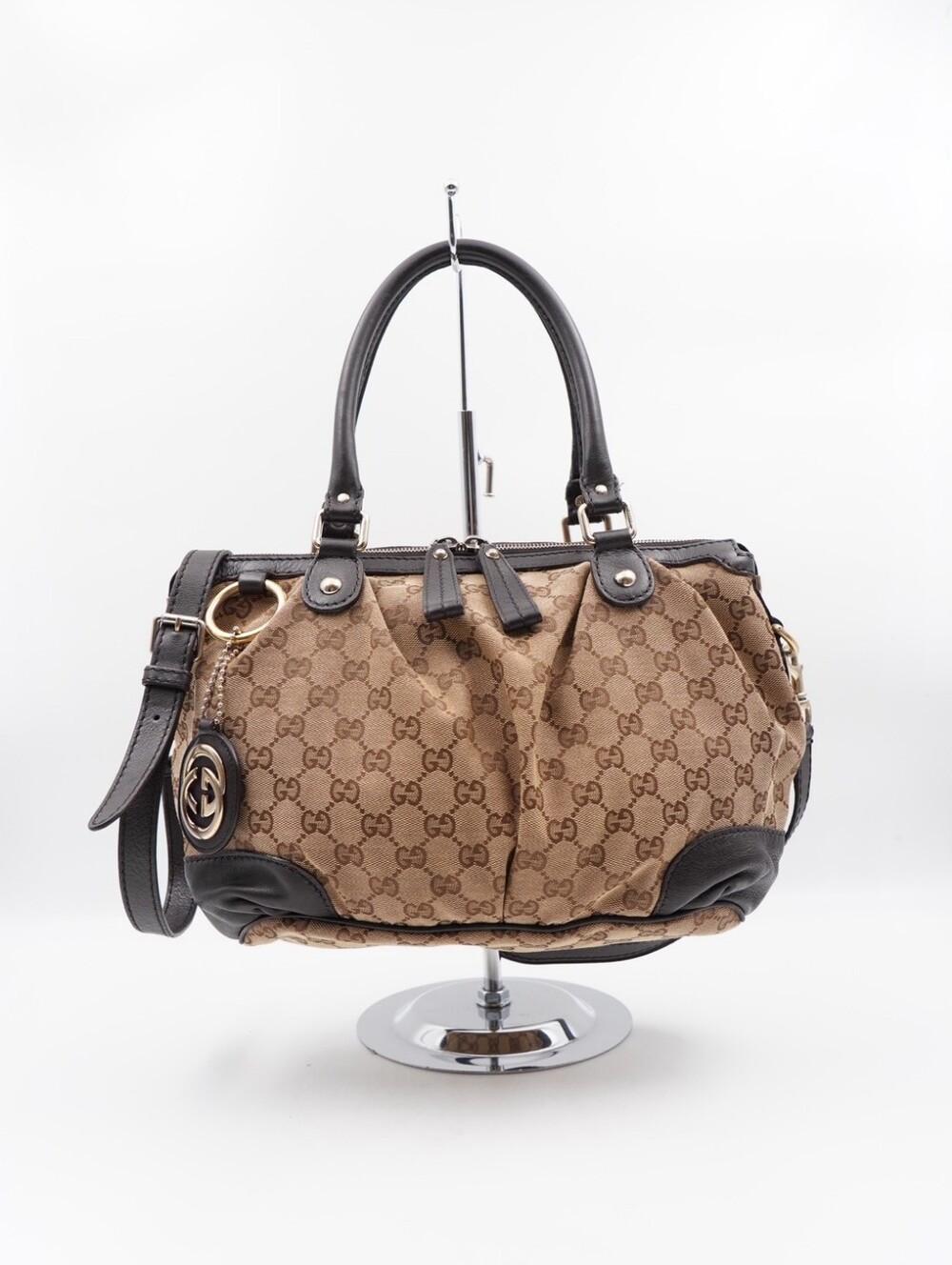 CK60 💕 Gucci GG Monogram Sukey Top Handle Satchel